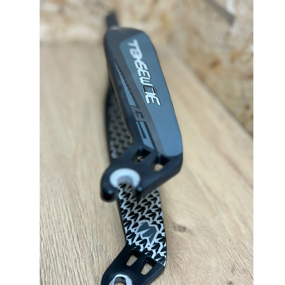 Vidlice F7 Carbon Expert 1-1/8" Bombshell
