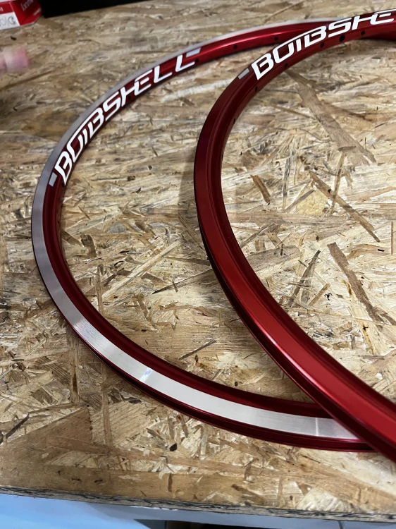 Ráfky ALU Expert 28H Bombshell SET - RED